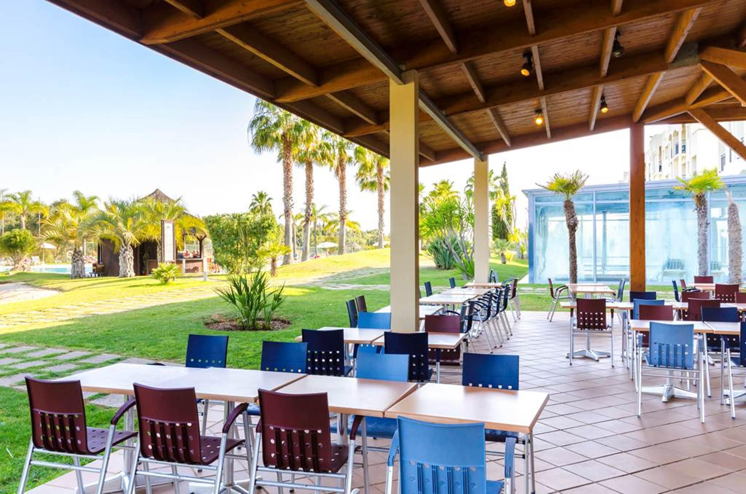 Yellow Alvor Garden Exterior photo